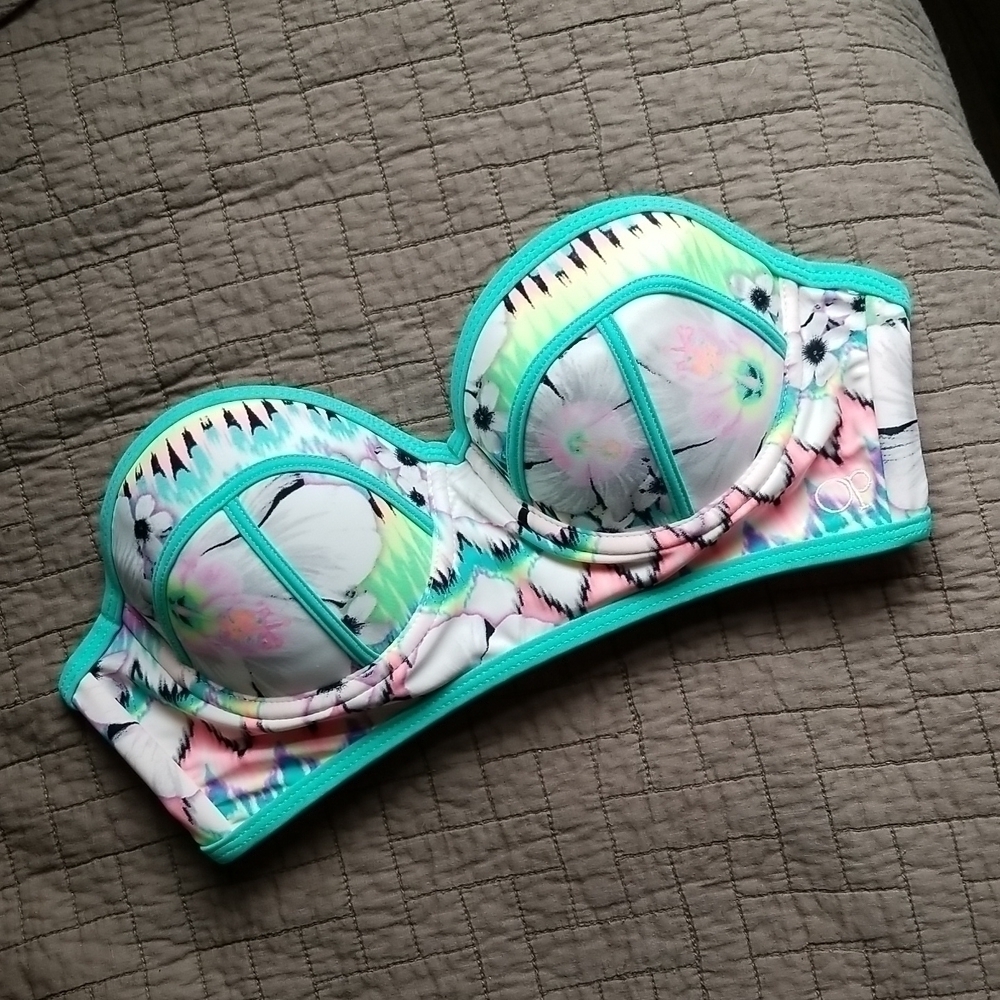 OP Women's Strapless Structured Bikini Top Medium